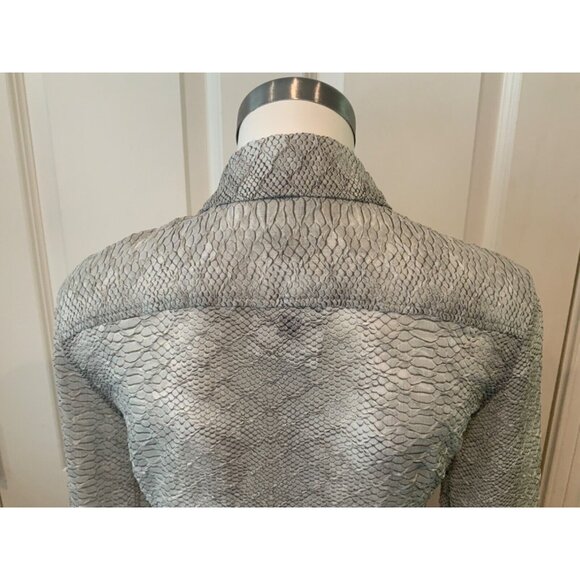 Victoria Beckham Gray & Black Sheer Snakeskin Print Button-Up Shirt $795, Size 4 - Picture 8 of 10